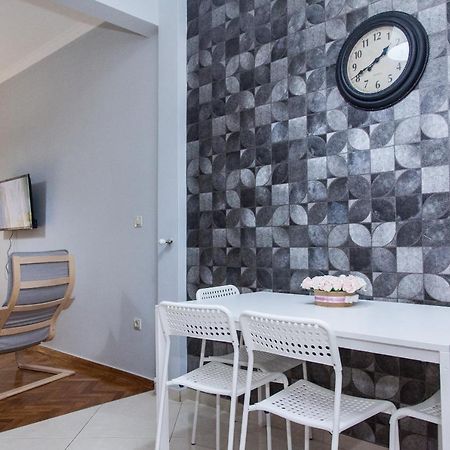 Appartement Beautiful New Decorated Apt In Athènes Extérieur photo