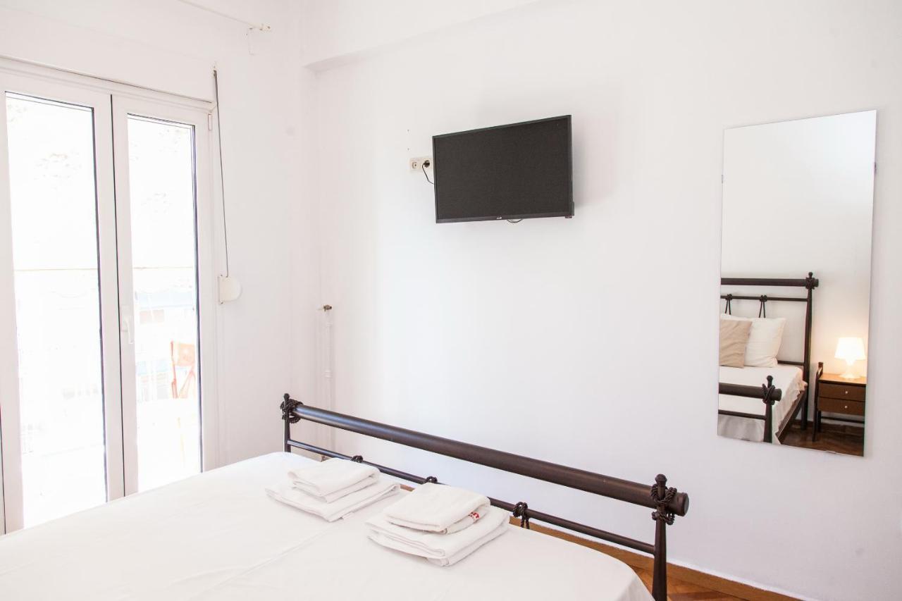 Appartement Beautiful New Decorated Apt In Athènes Extérieur photo